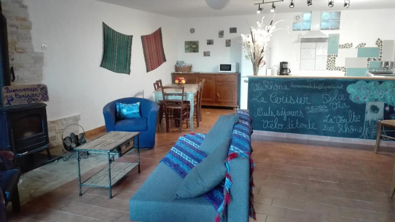 Gite Le Cerisier Via Rhona Dolce Via La Voulte-sur-Rhone Esterno foto
