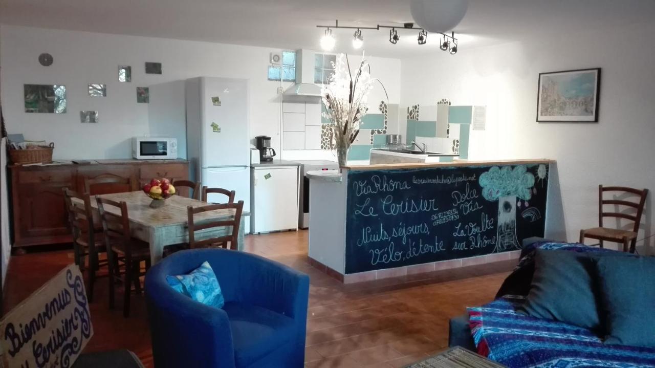 Gite Le Cerisier Via Rhona Dolce Via La Voulte-sur-Rhone Esterno foto